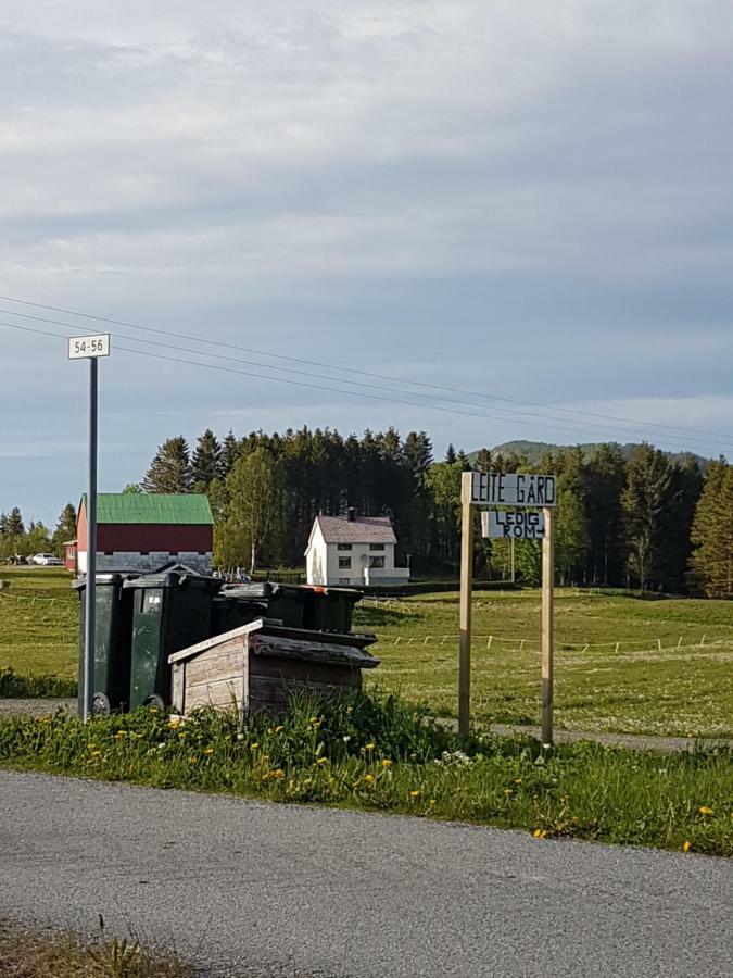 Leite Gård near Atlantic Road in Hustadvika Lyngstad Exteriör bild